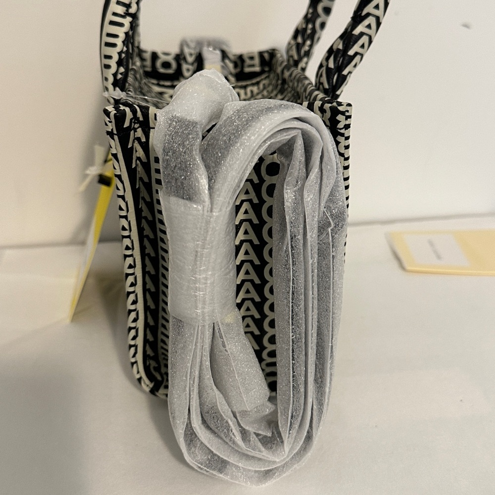 Marc Jacobs The Monogram Leather Crossbody Tote Bag Black/White One Size - Picture 9 of 10